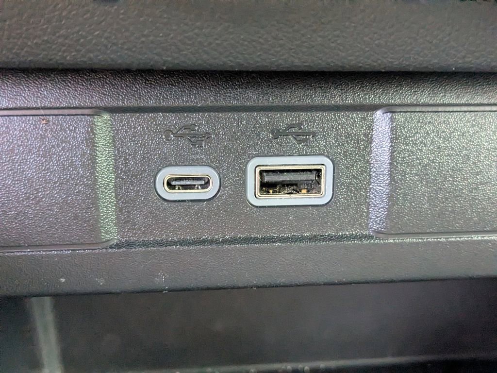 Used 2025 GMC Canyon Elevation w/ Convenience Package image 22