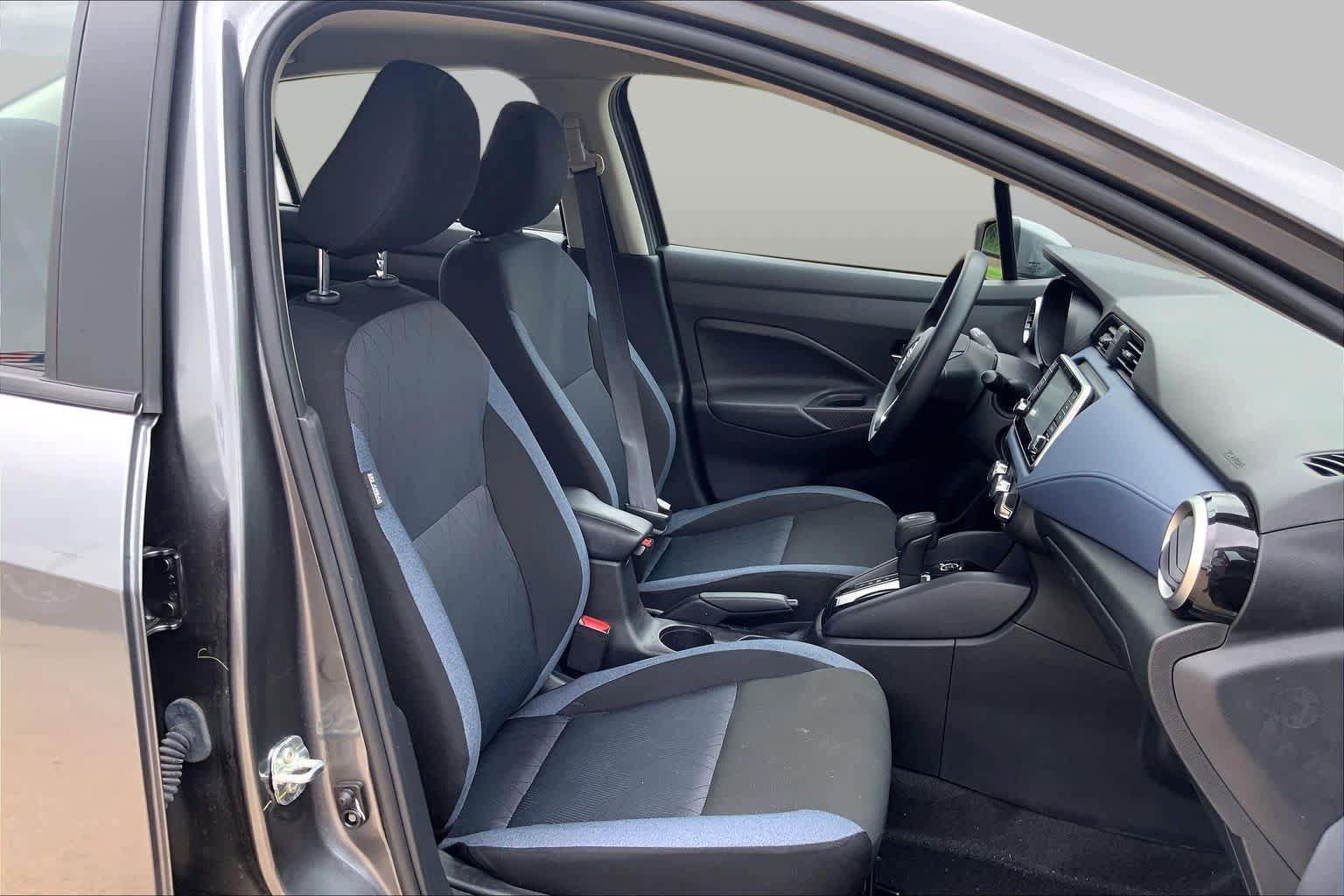 Used 2024 Nissan Versa SV w/ Trunk Package FWD image 9
