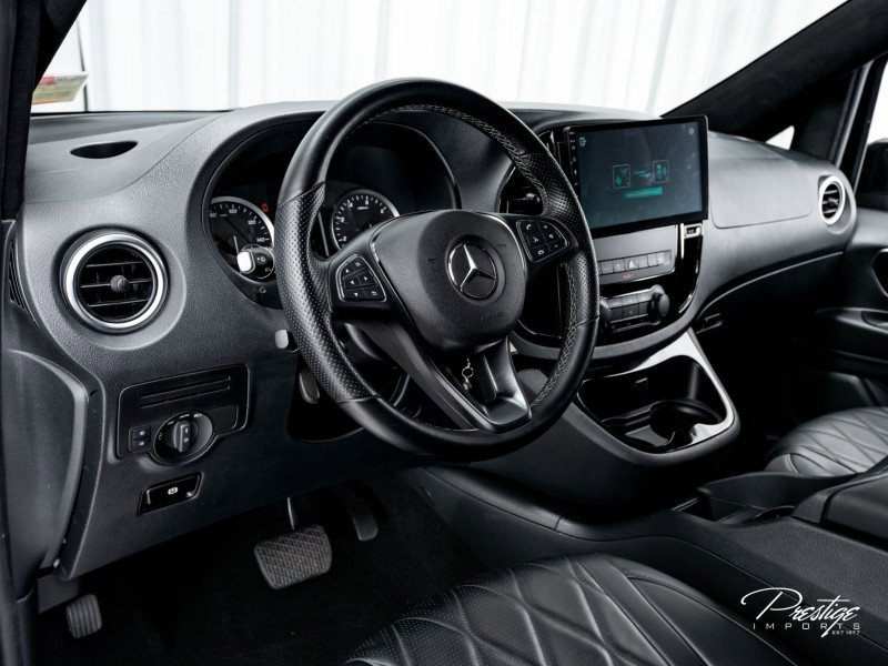 Used 2020 Mercedes-Benz Metris Passenger image 27