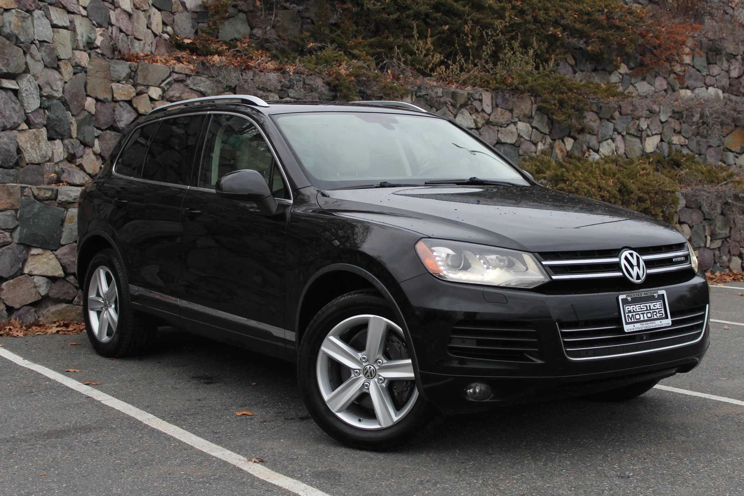 Used 2014 Volkswagen Touareg Hybrid image 4
