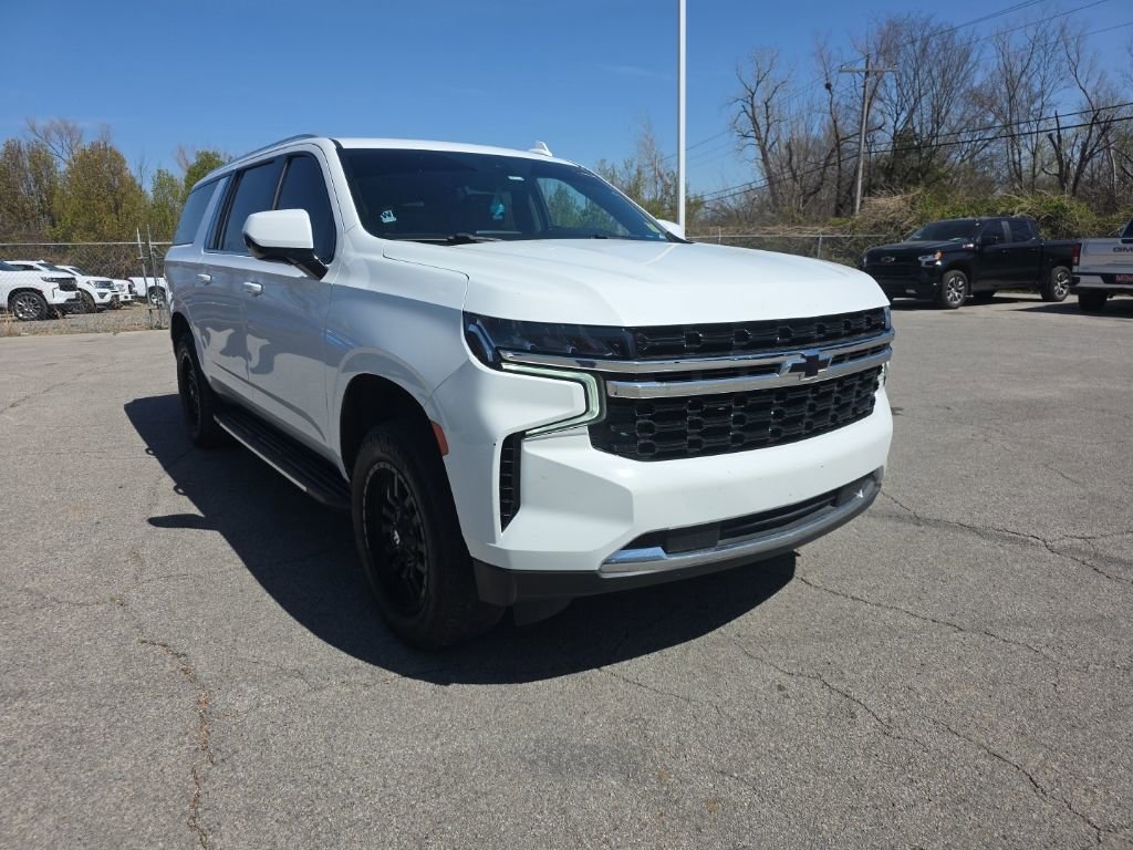 Used 2021 Chevrolet Suburban LS image 3