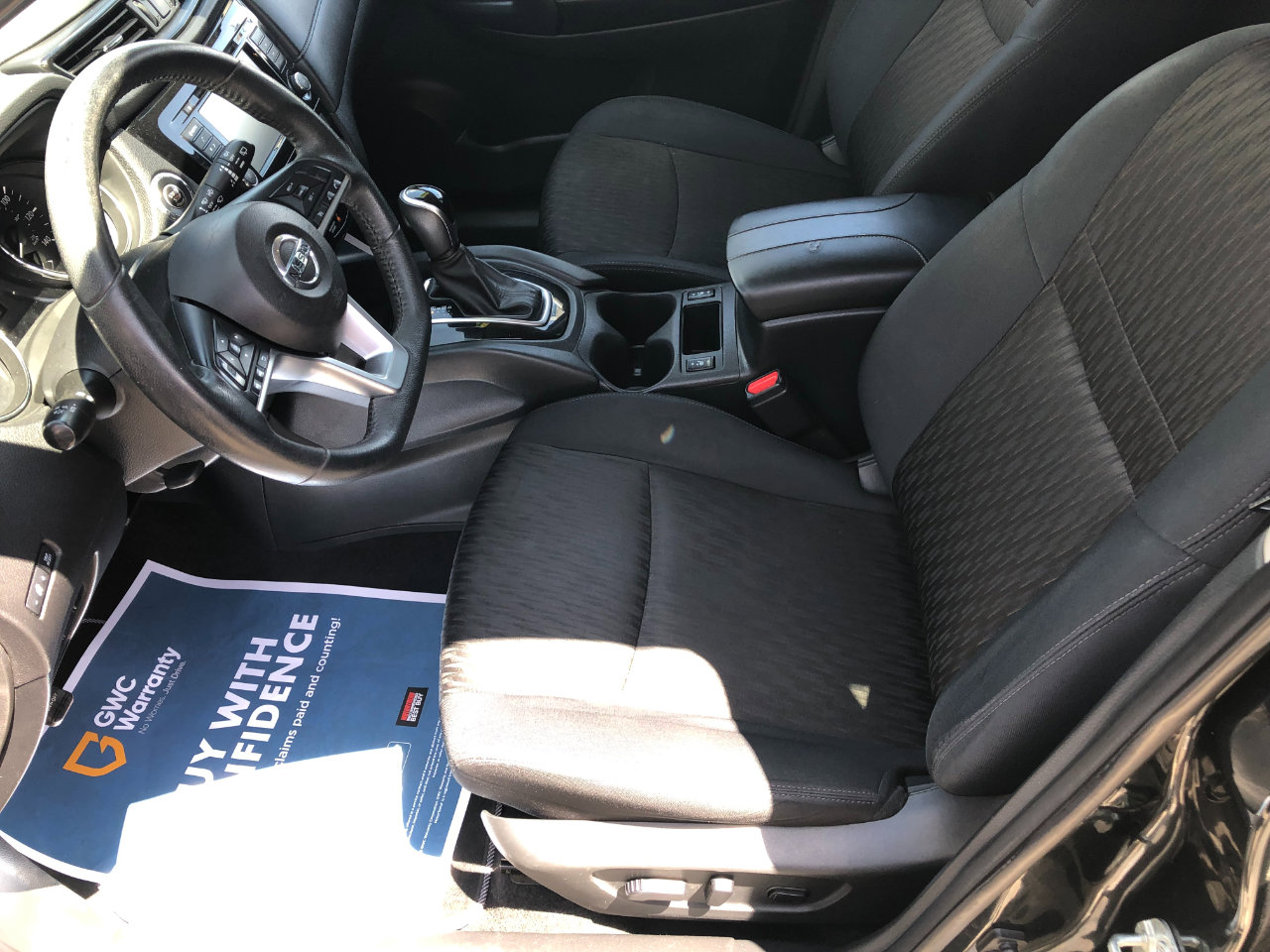 Used 2019 Nissan Rogue SV image 11