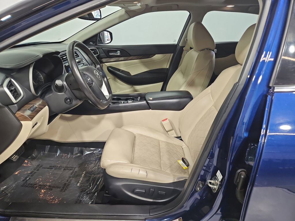 Used 2017 Nissan Maxima Platinum image 10