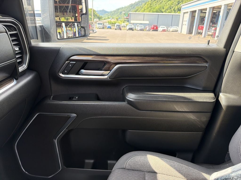 Used 2024 Chevrolet Silverado 2500 LT AWD/4WD image 26