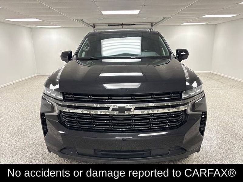 Used 2021 Chevrolet Suburban RST w/ Rear Media and Nav Package AWD/4WD image 2