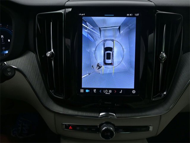 Used 2025 Volvo XC60 B5 Plus w/ Protection Package Premier image 12