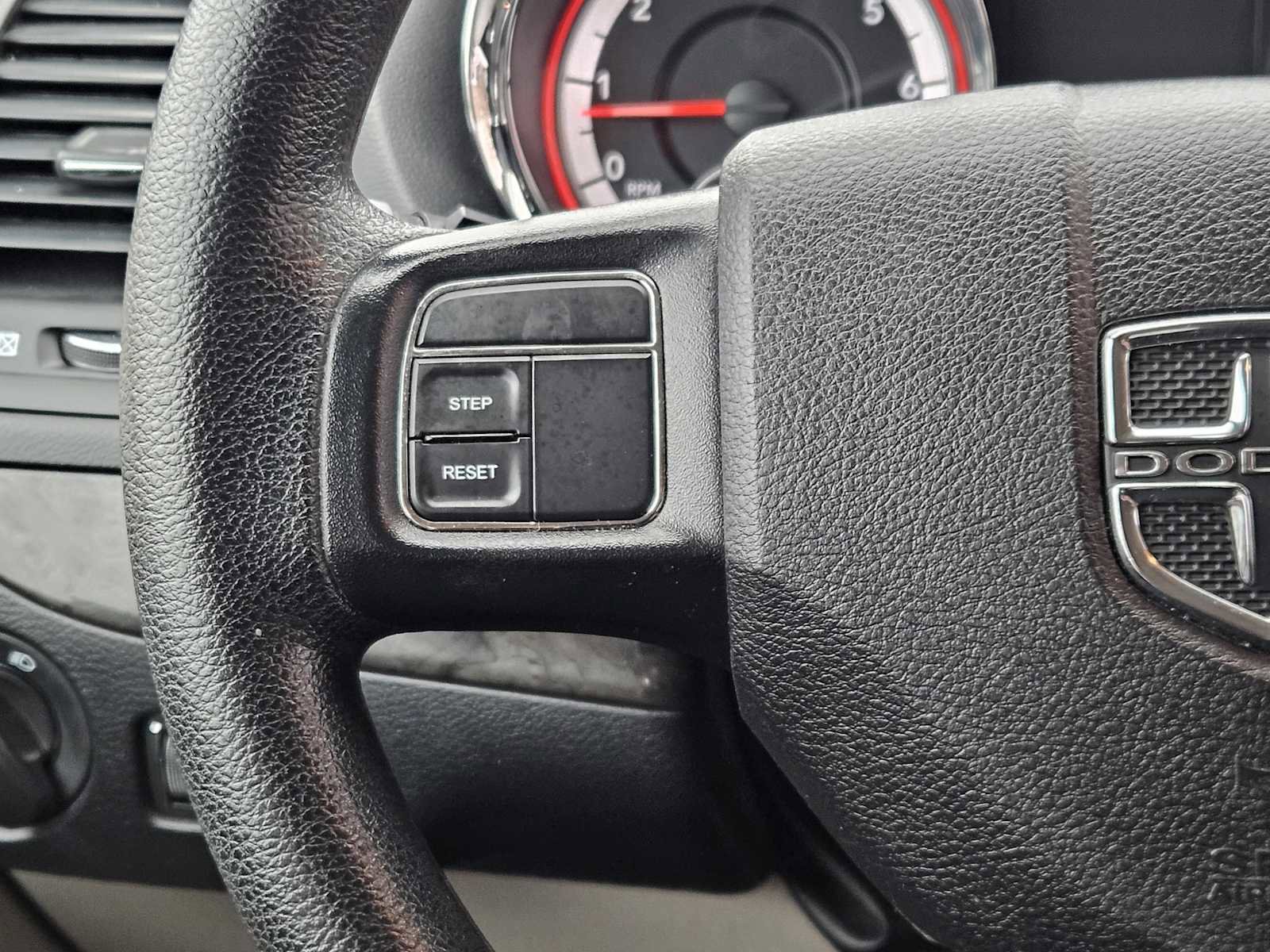 Used 2019 Dodge Grand Caravan SE image 26