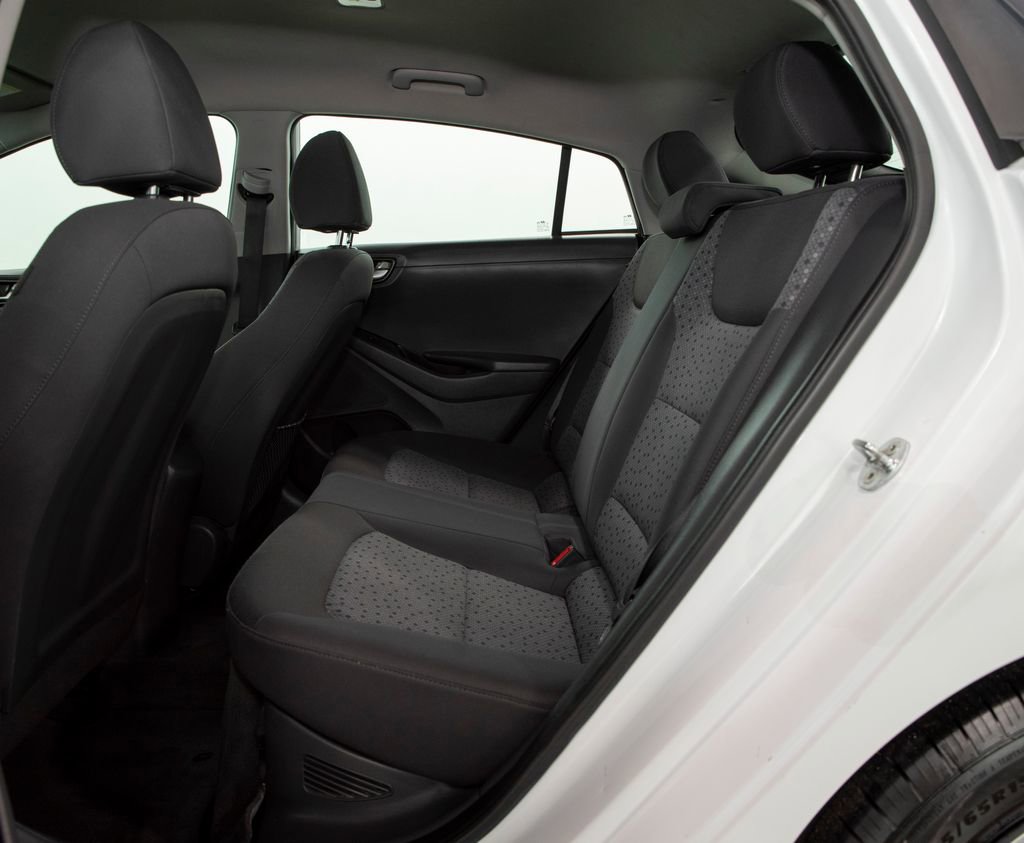 Used 2018 Hyundai Ioniq Blue image 9