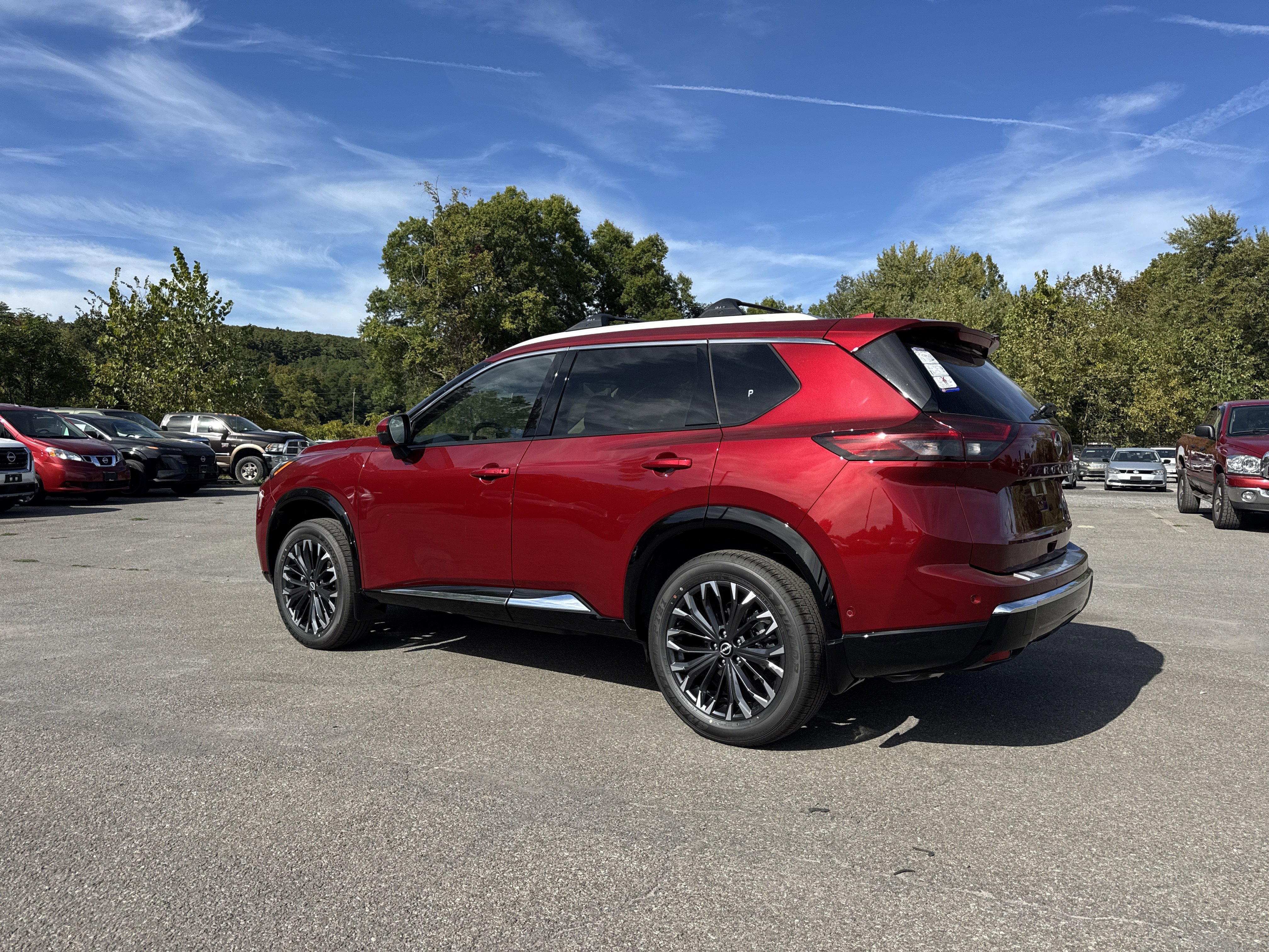 New 2026 Nissan Rogue Platinum image 7