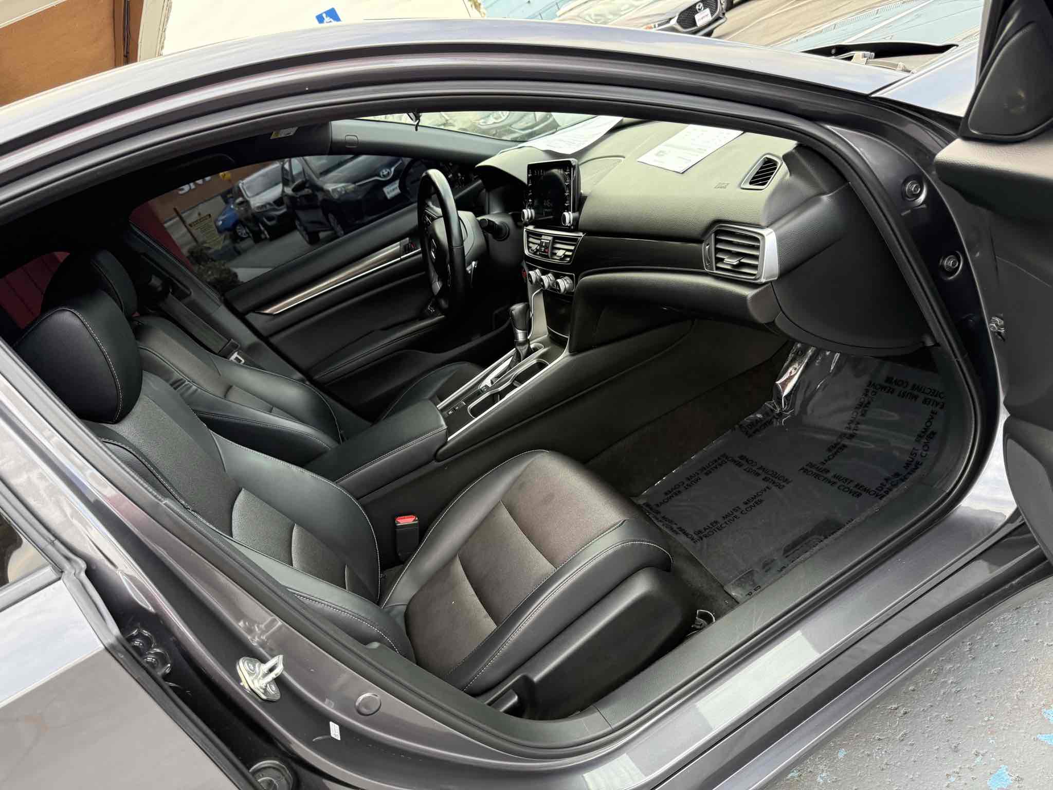 Used 2018 Honda Accord Sport image 34