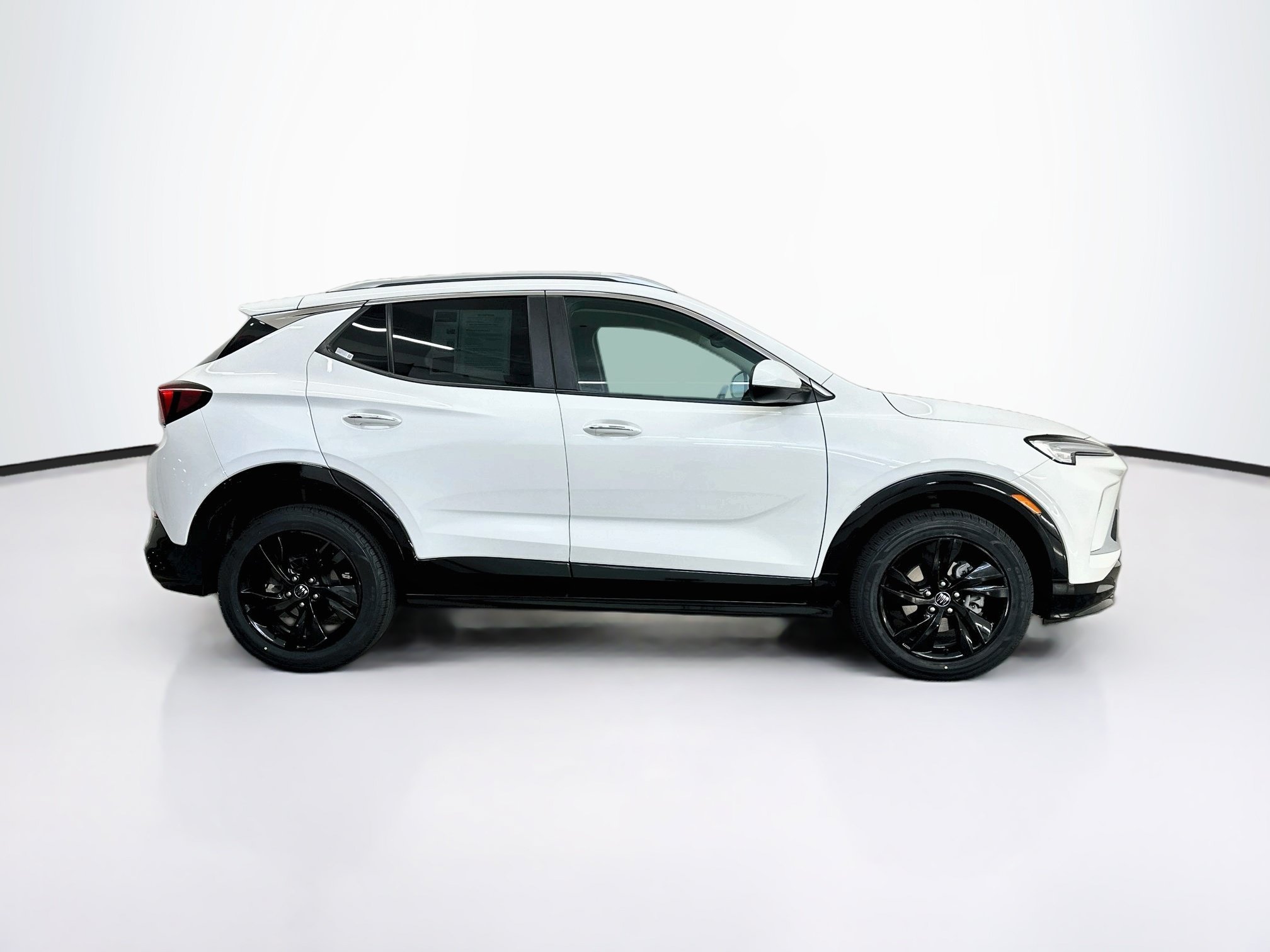 Used 2024 Buick Encore GX Sport Touring AWD/4WD image 10