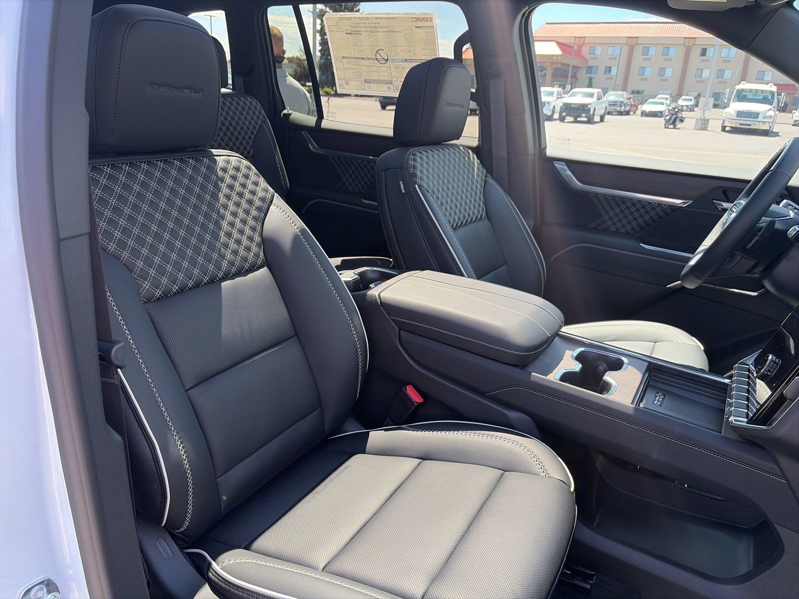 New 2026 GMC Acadia Denali w/ Super Cruise Package AWD/4WD image 28