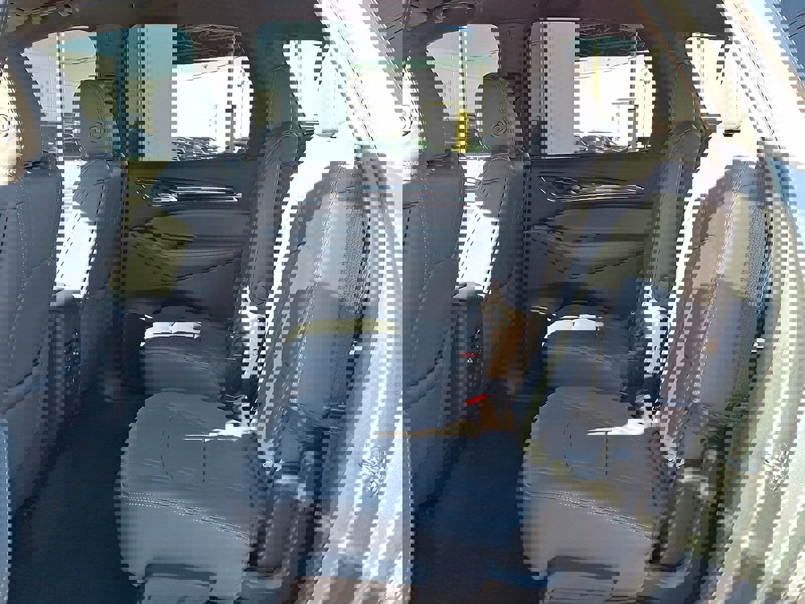 Certified 2024 Buick Enclave Essence w/ Technology Package image 24