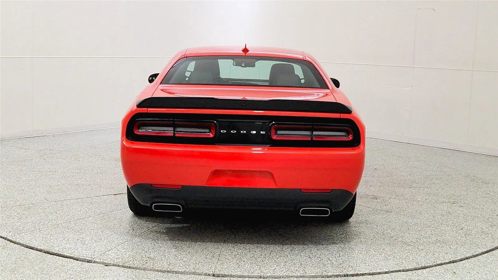 Used 2023 Dodge Challenger R/T w/ Plus Package image 6