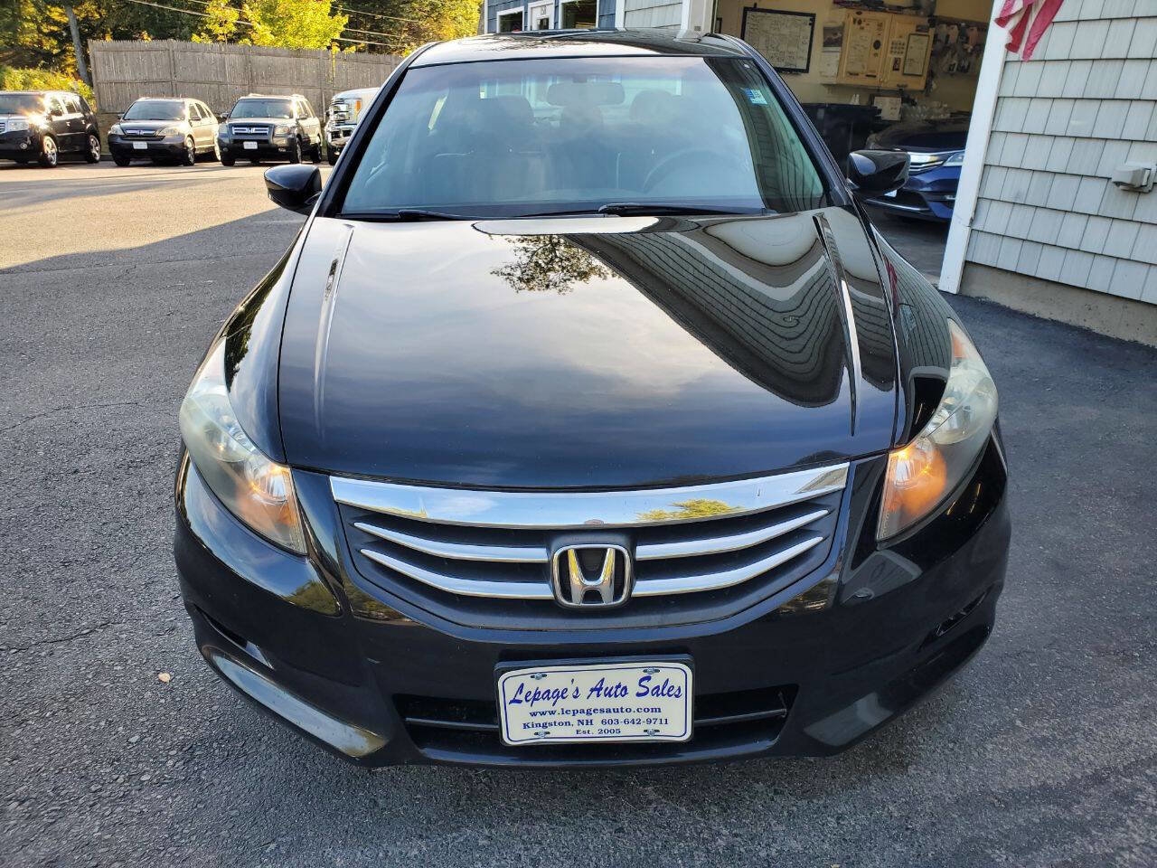 Used 2011 Honda Accord EX-L image 3