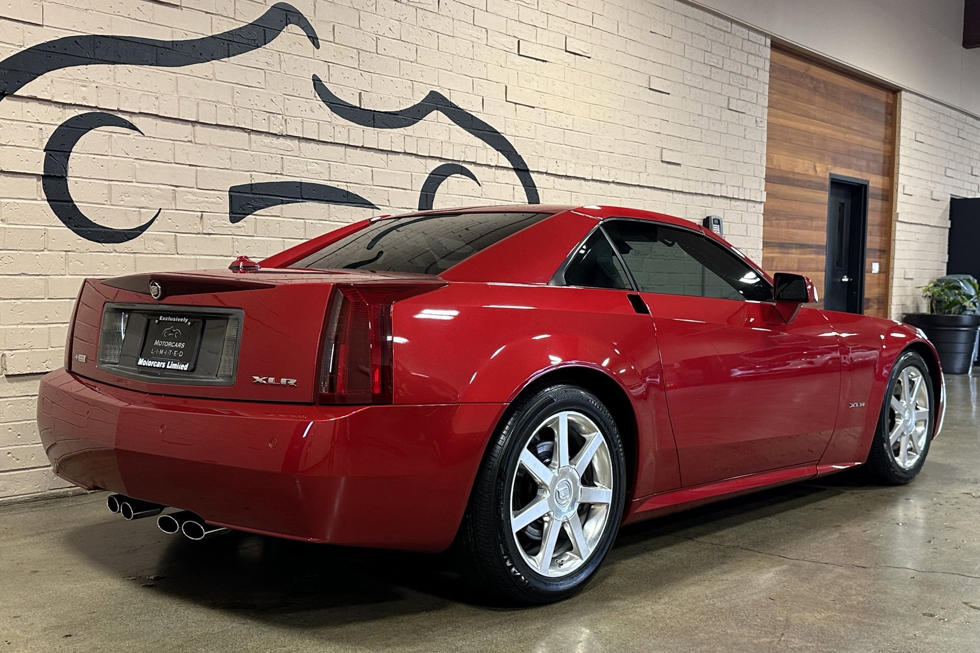 Used 2005 Cadillac XLR image 6