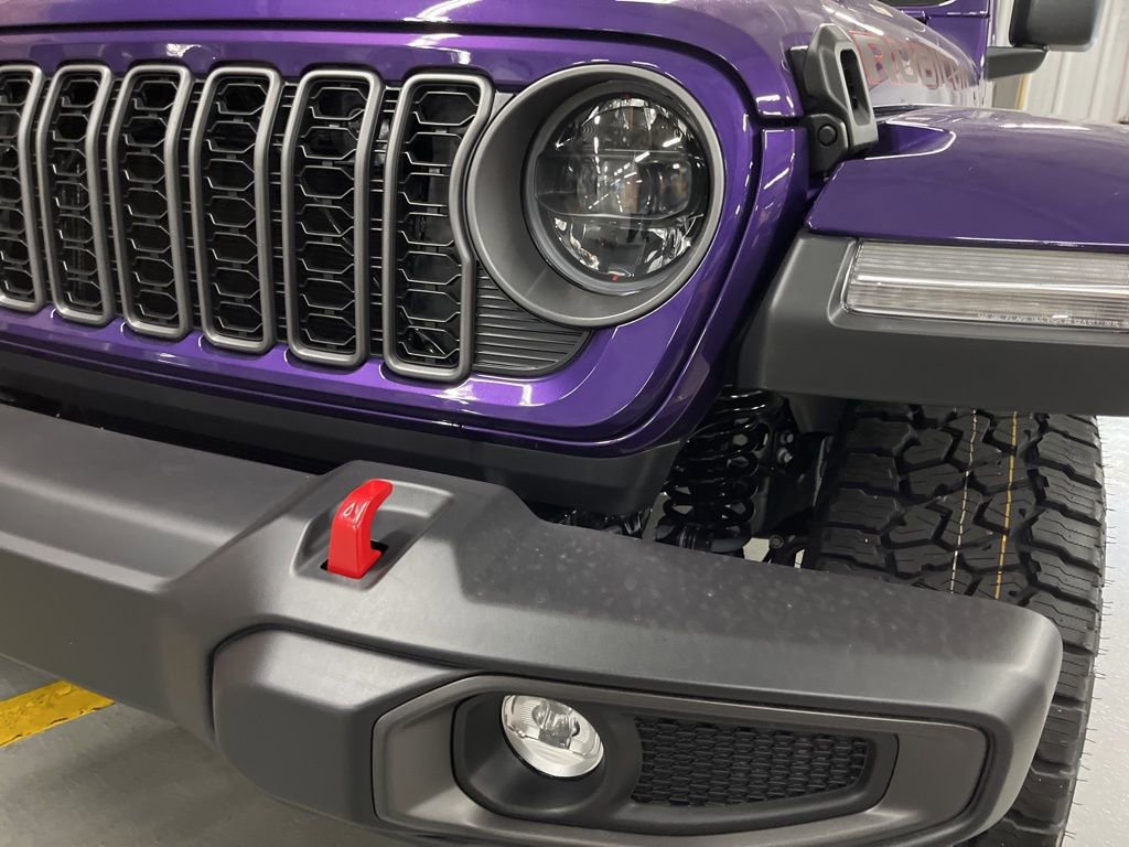 New 2026 Jeep Gladiator Rubicon w/ Steel Power Dome Hood Package AWD/4WD image 10
