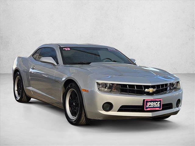 Used 2013 Chevrolet Camaro LS RWD image 3