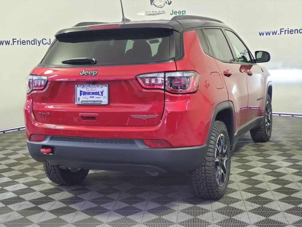 New 2026 Jeep Compass Trailhawk AWD/4WD image 3
