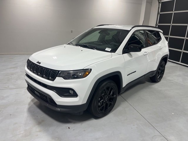 New 2026 Jeep Compass Latitude image 3