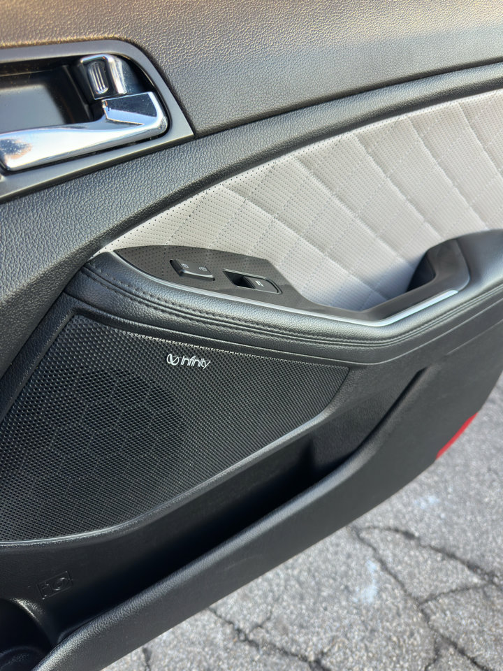 Used 2015 Kia Optima SX image 47