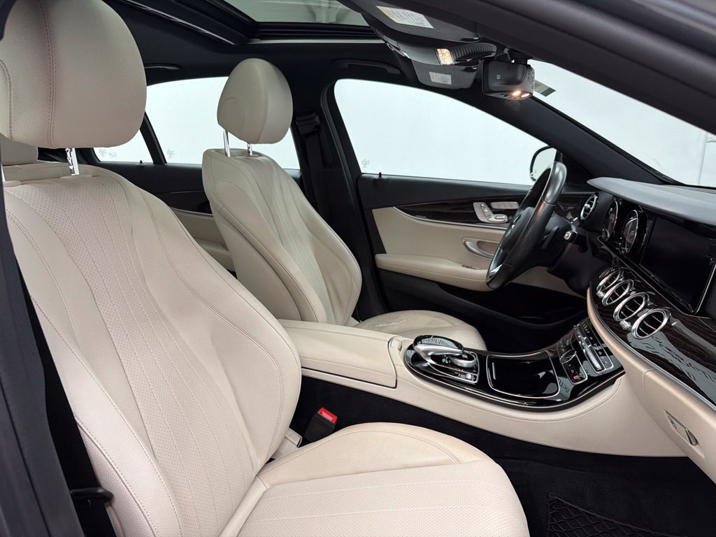 Used 2018 Mercedes-Benz E 300 image 33