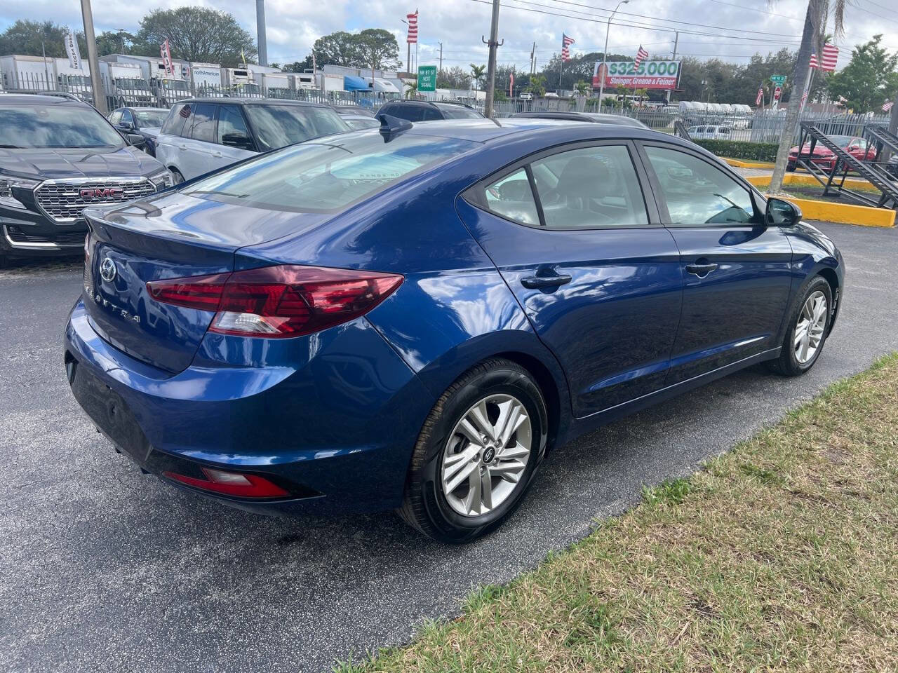 Used 2020 Hyundai Elantra SEL image 5