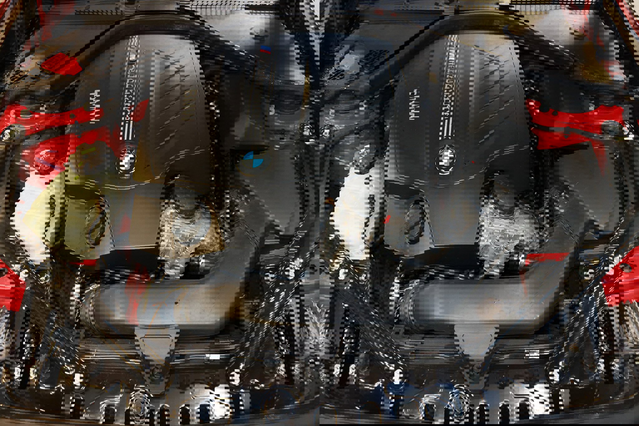 Used 2015 BMW M235i Convertible image 22