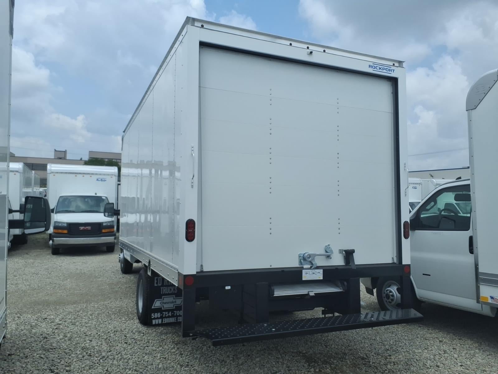 New 2026 Chevrolet Express 4500 w/ Power Convenience Package RWD image 6