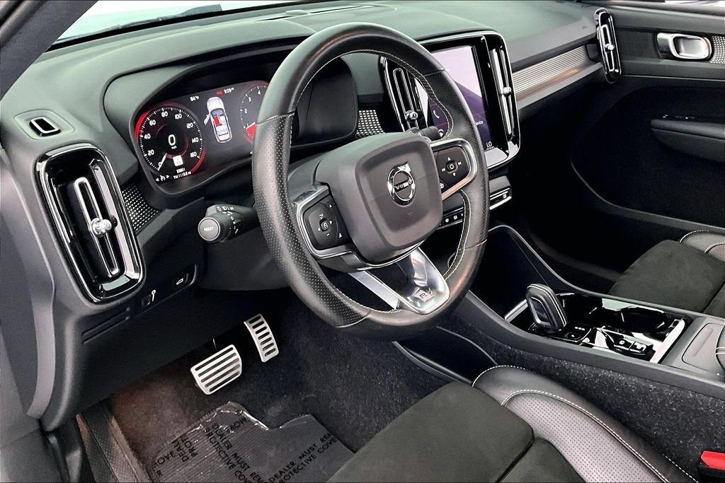 Used 2020 Volvo XC40 T5 R-Design AWD/4WD image 16