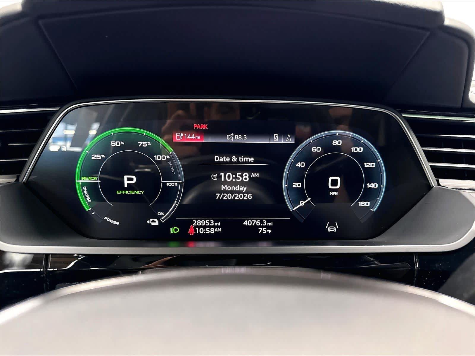 Certified 2024 Audi Q8 e-tron Premium Plus w/ Prestige Package AWD/4WD image 21