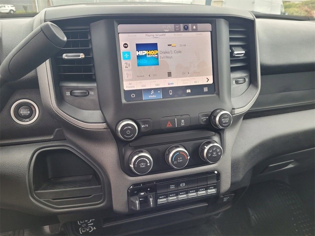 New 2024 RAM 5500 Tradesman AWD/4WD image 16