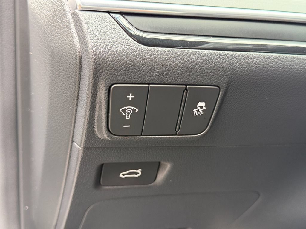 Used 2025 Kia K5 GT FWD image 29