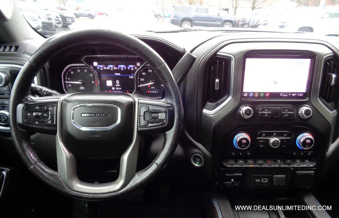 Used 2022 GMC Sierra 1500 Denali w/ Denali Premium Package image 11