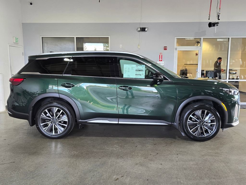 New 2026 INFINITI QX60 Luxe image 4