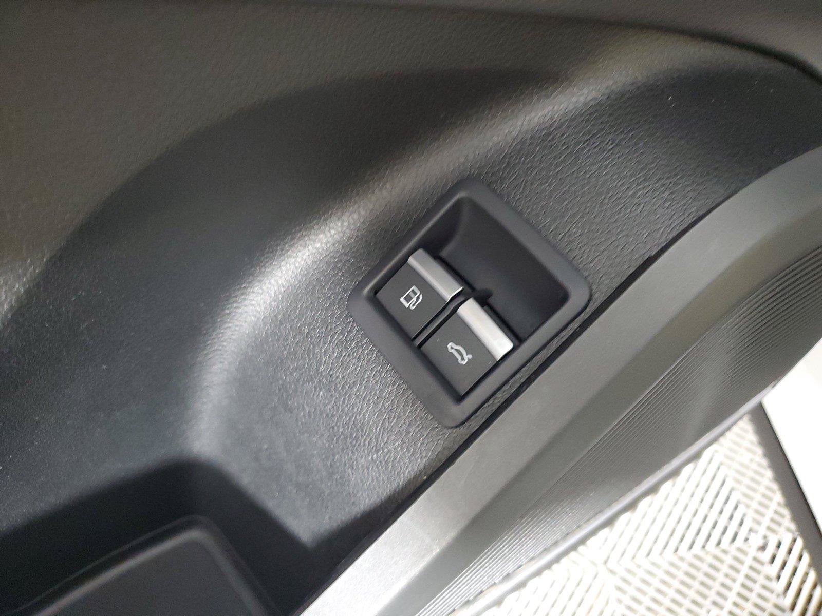 Used 2023 Audi Q5 e Prestige AWD/4WD image 22