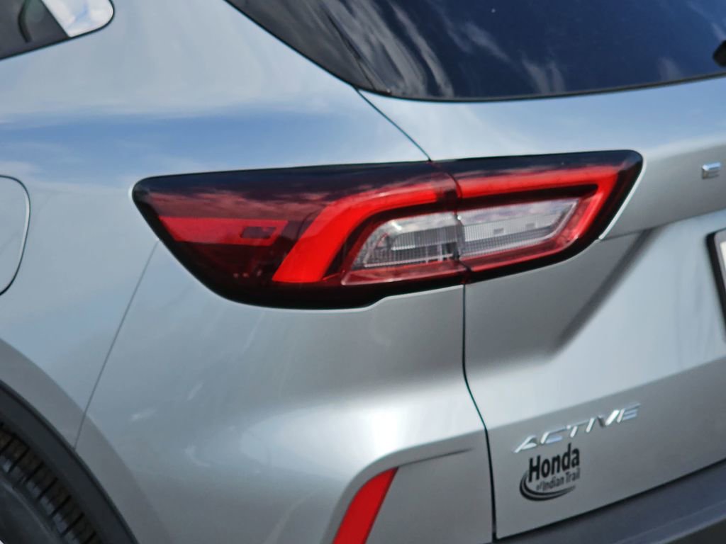 Used 2023 Ford Escape Active image 30