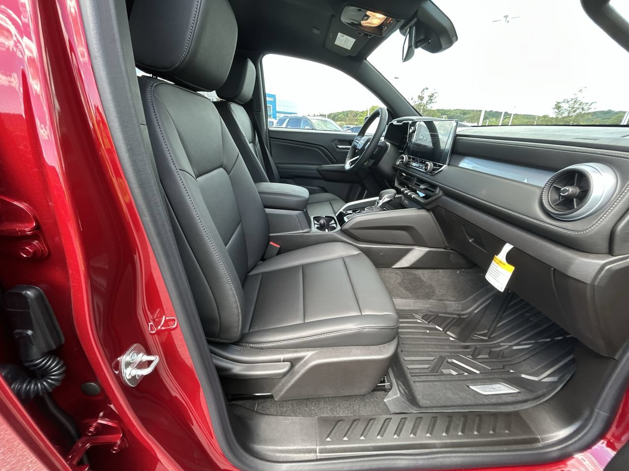 New 2026 Chevrolet Colorado LT w/ LT Convenience Package AWD/4WD image 15