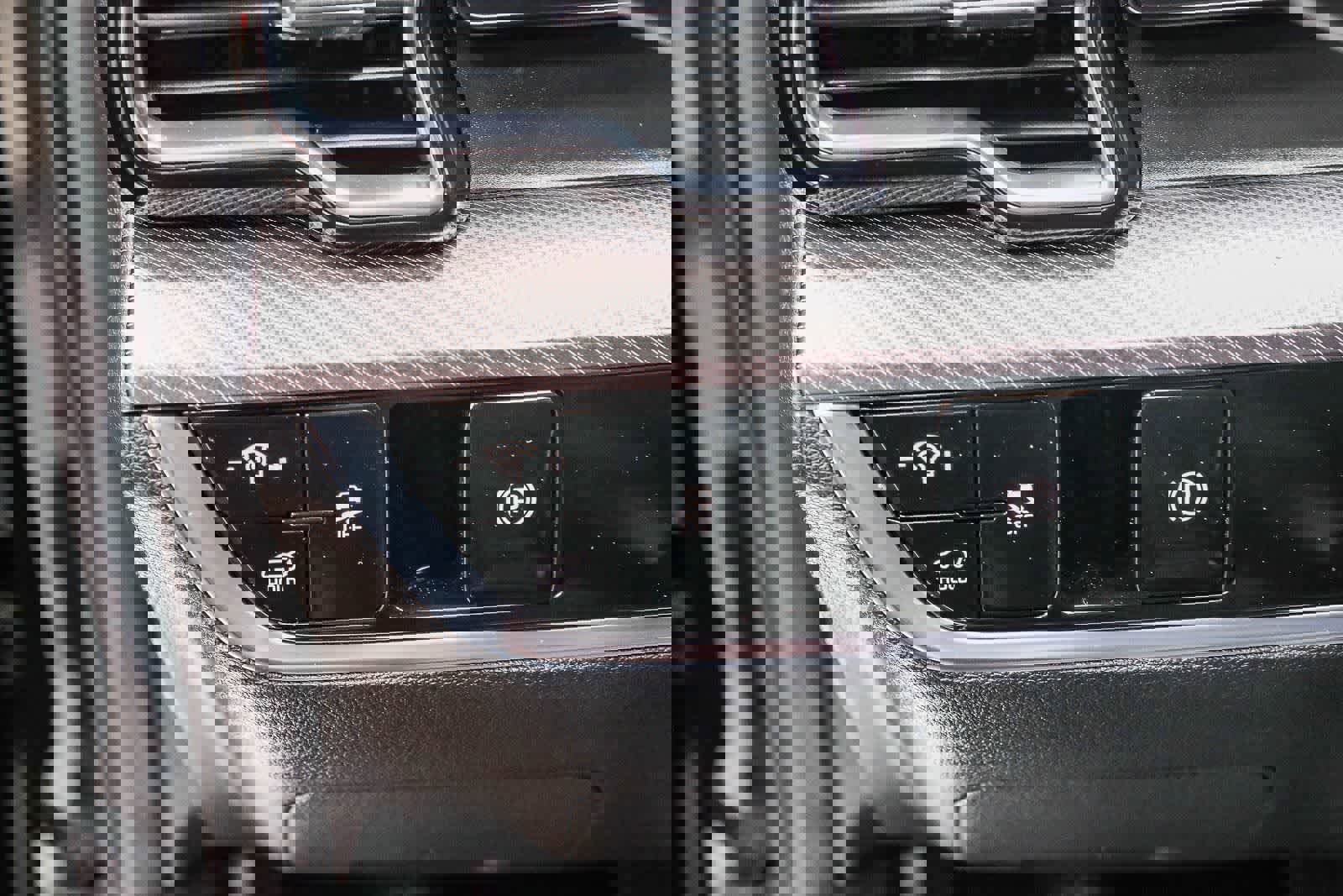 Used 2023 Kia Sportage SX image 30