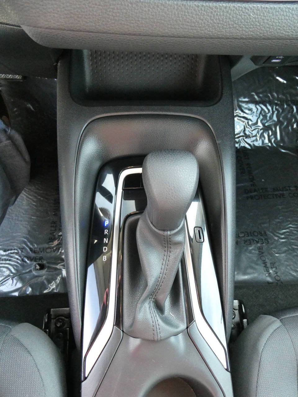 Used 2024 Toyota Corolla LE FWD image 17