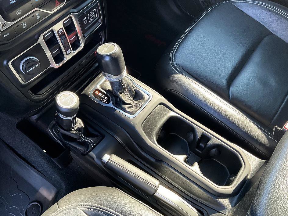 Used 2021 Jeep Gladiator Overland w/ Uconnect 4C Nav & Sound Group AWD/4WD image 26