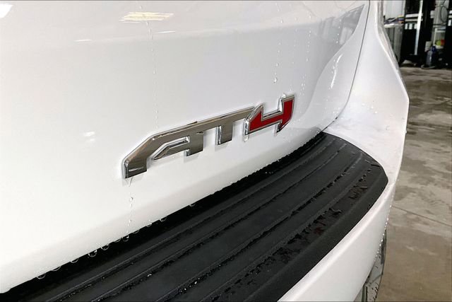 Used 2026 GMC Yukon XL AT4 AWD/4WD image 25
