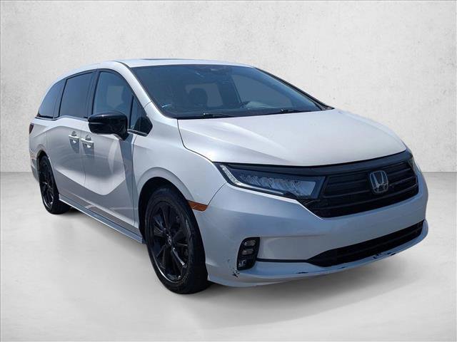 Used 2024 Honda Odyssey Sport image 3