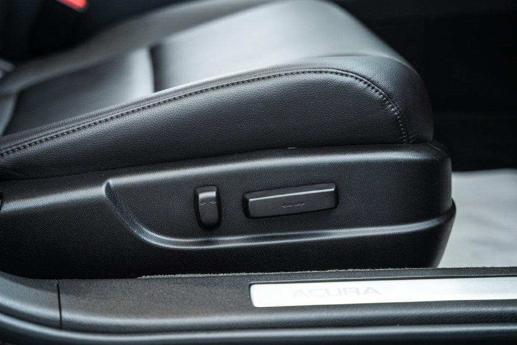 Used 2018 Acura TLX FWD image 32
