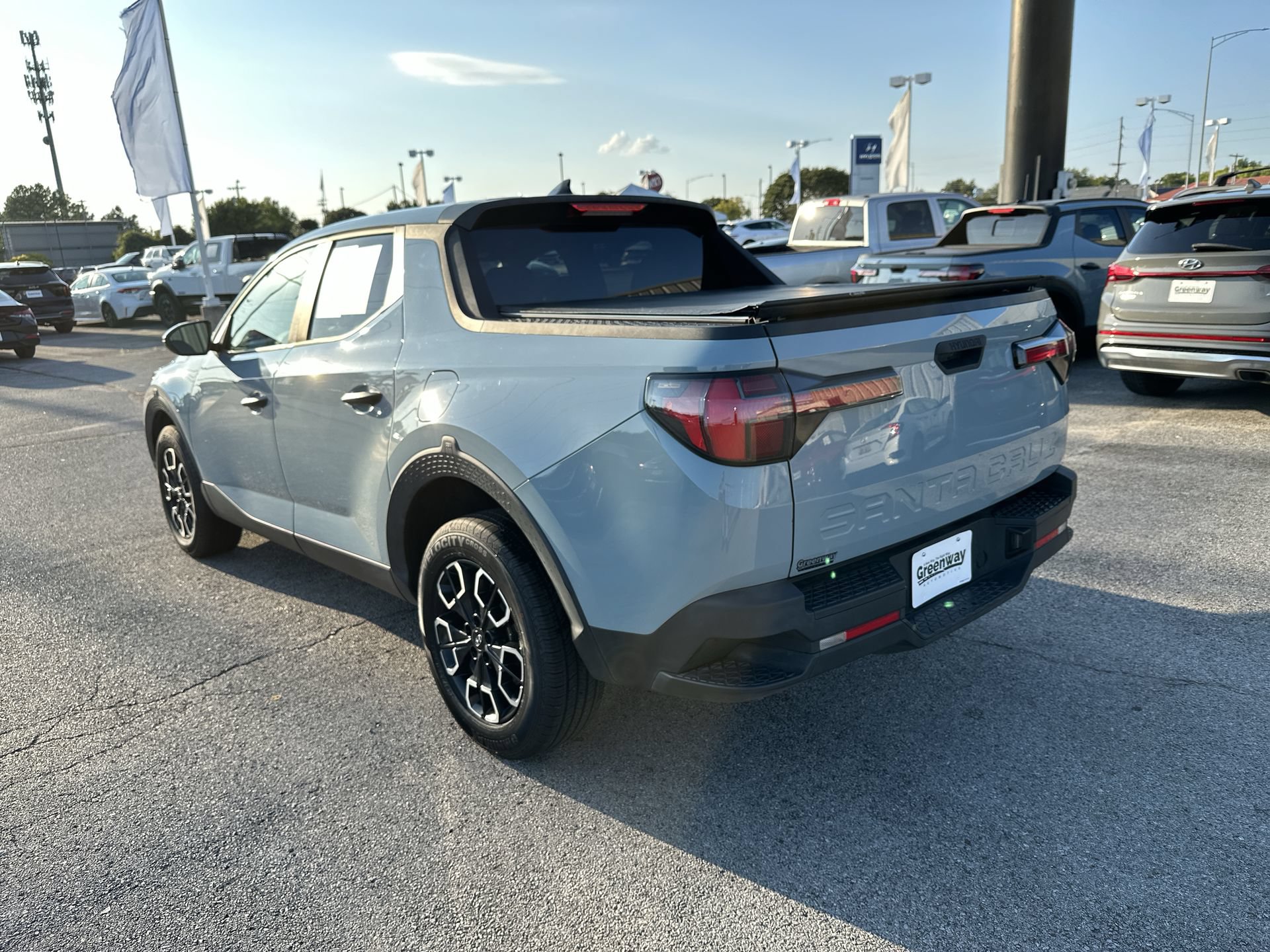 Used 2022 Hyundai Santa Cruz SE FWD image 6