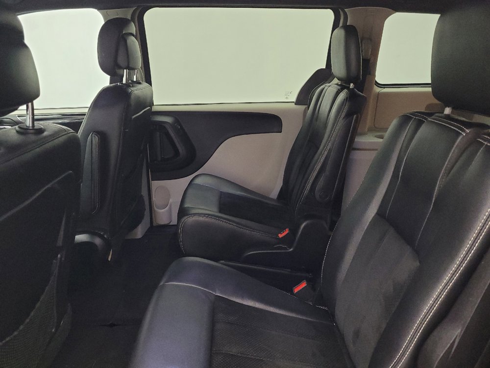 Used 2014 Dodge Grand Caravan SXT FWD image 18