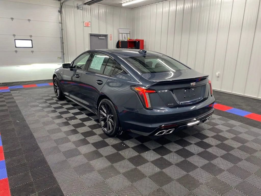 Used 2025 Cadillac CT5 V image 6