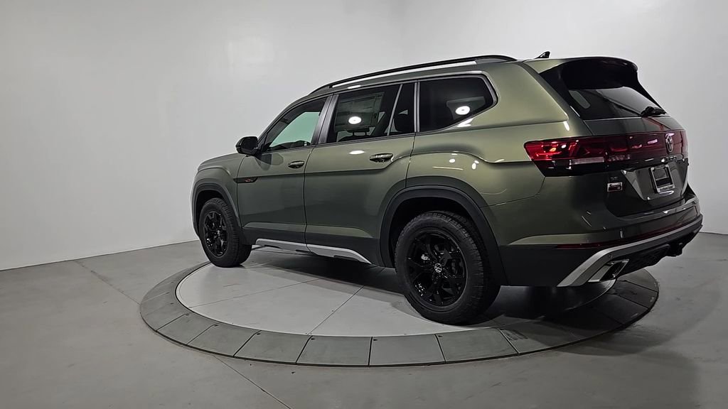 New 2026 Volkswagen Atlas Peak Edition image 6