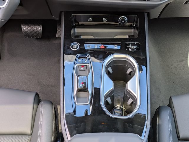 New 2026 Audi A6 Premium Plus AWD/4WD image 24