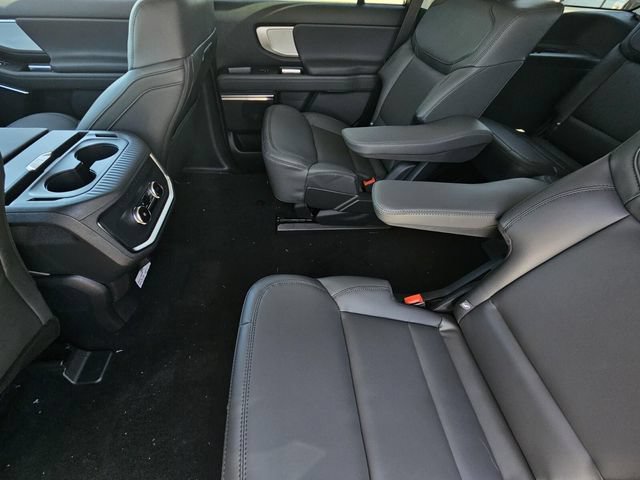 New 2026 Ford Expedition Active RWD image 14